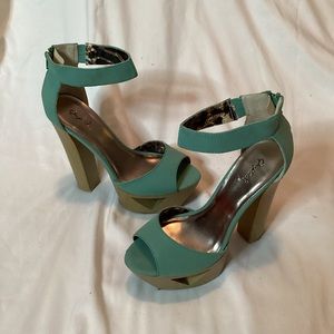 Seagreen Platform Sandals